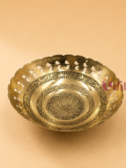 Premium handcrafted Brass Fruit Bowl available in 6-inch and 7-inch sizes, perfect for serving fruits, dry fruits, sweets, home décor, festive gifting, and wedding return gifts.