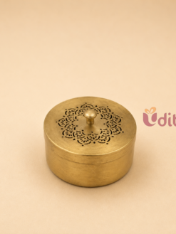 Premium Brass Dhoop Dani with decorative ventilated lid for burning dhoop, sambrani, loban, and incense in home temples, pooja rooms, and spiritual spaces.
